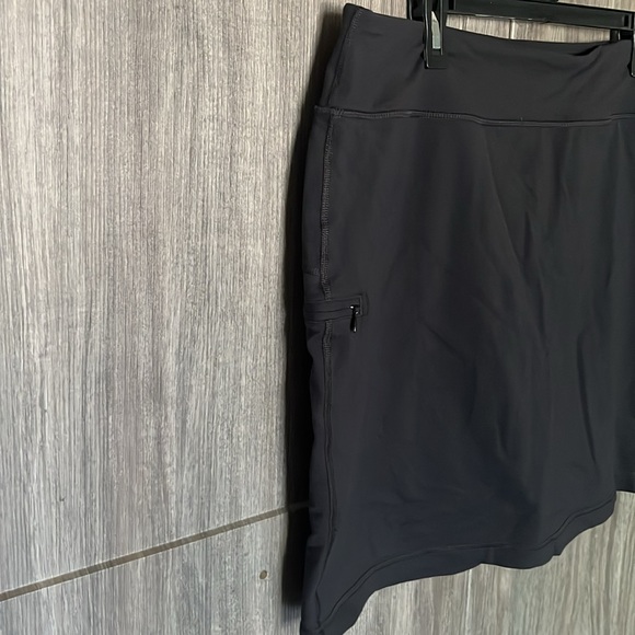 Duluth Trading Co Skirt Skort - Picture 3 of 14